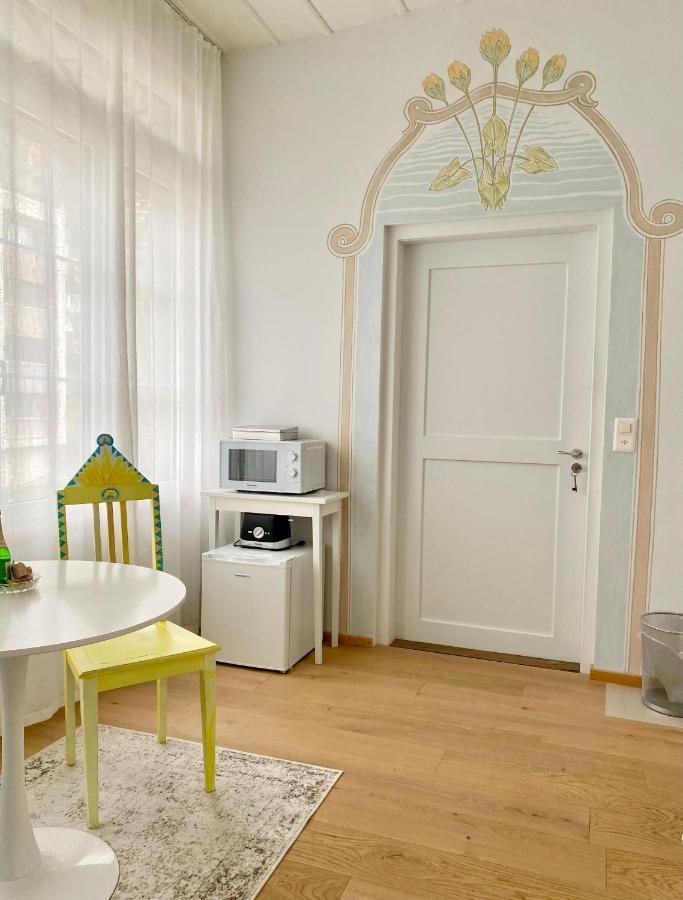 Lovely Studio In A Villa From 18Th Century Тун Екстер'єр фото